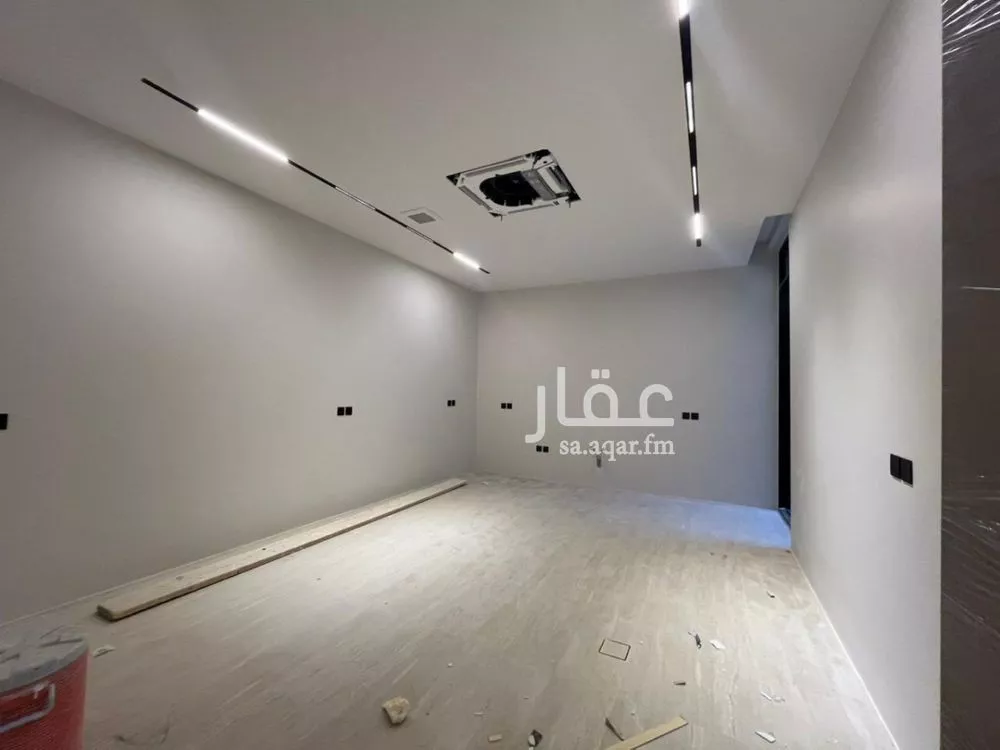 6 bedroom villa in Al Mahdiyyah 7