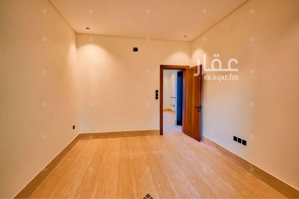 5 bedroom villa in Al Mahdiyyah 14