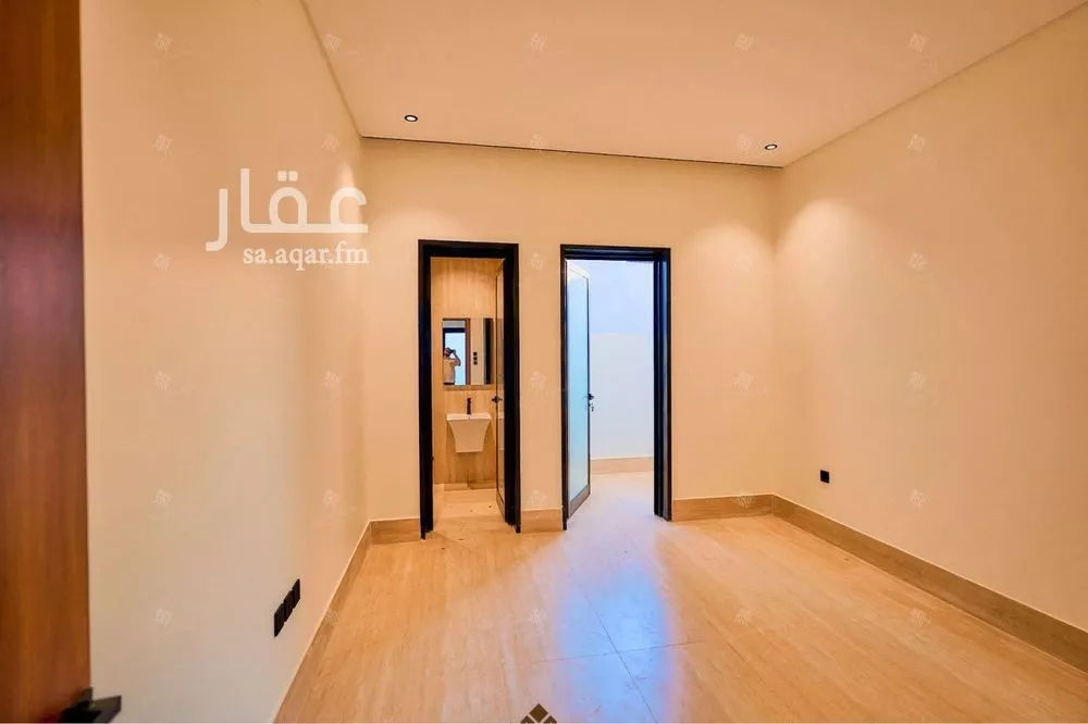 5 bedroom villa in Al Mahdiyyah 26
