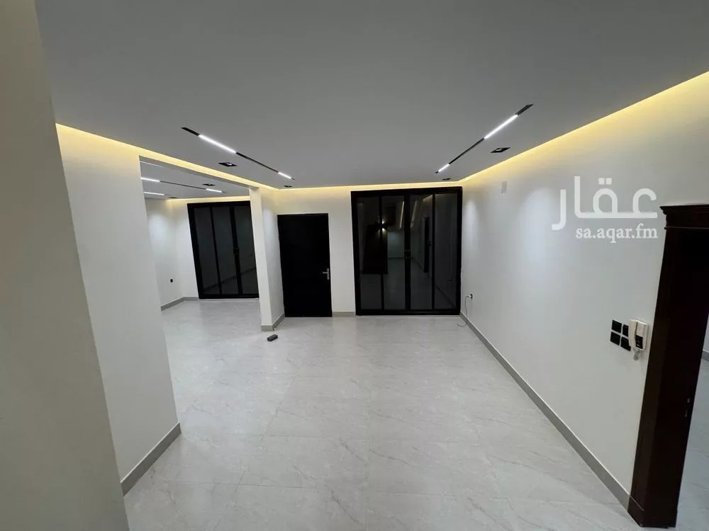 5 bedroom villa in Al Nahda 12