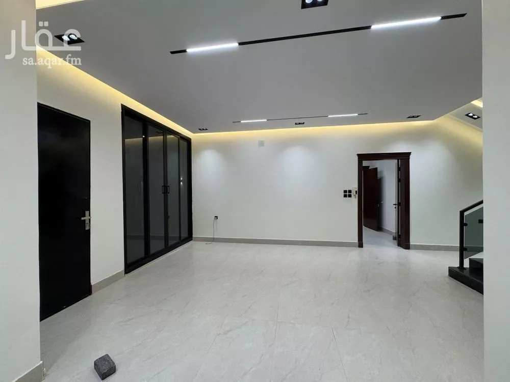 5 bedroom villa in Al Nahda 14