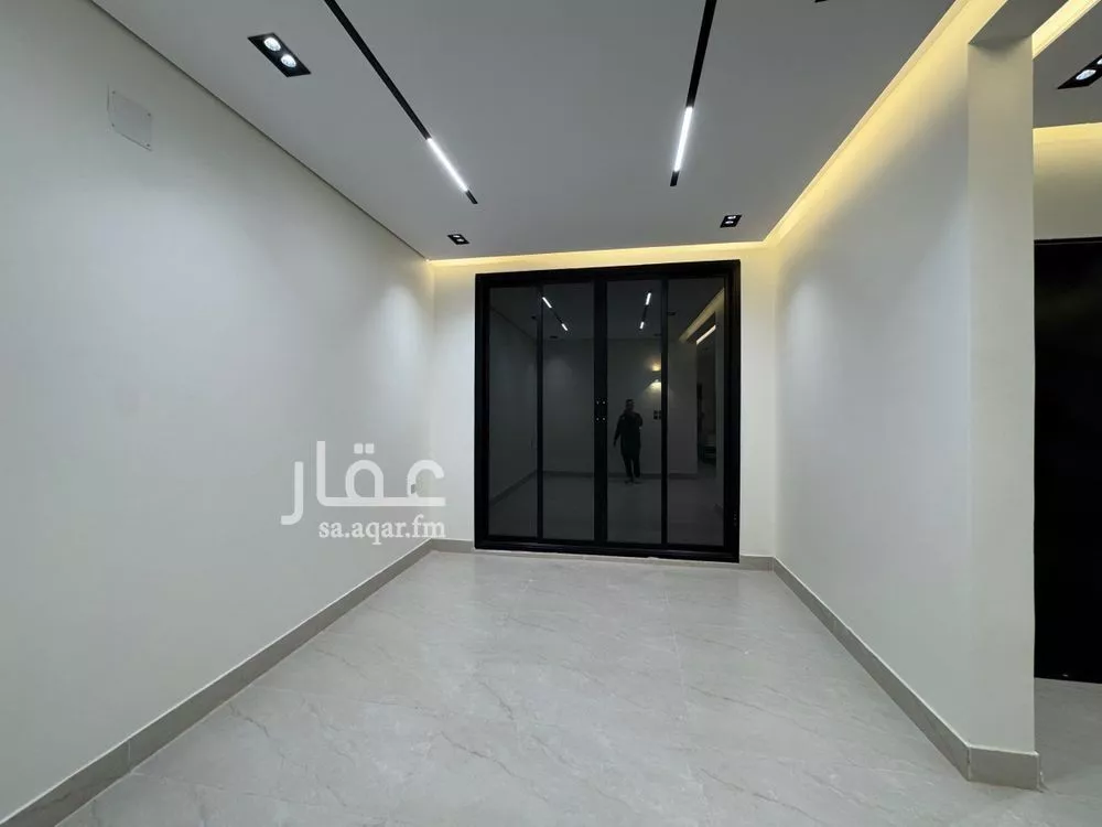 5 bedroom villa in Al Nahda 15