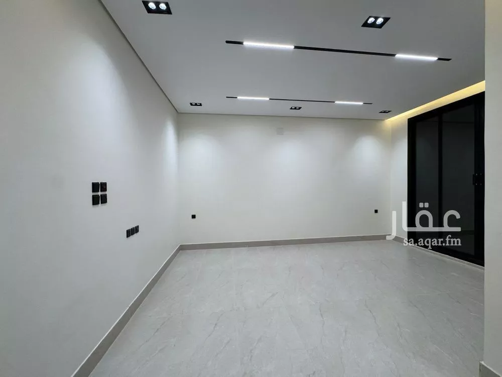 5 bedroom villa in Al Nahda 16