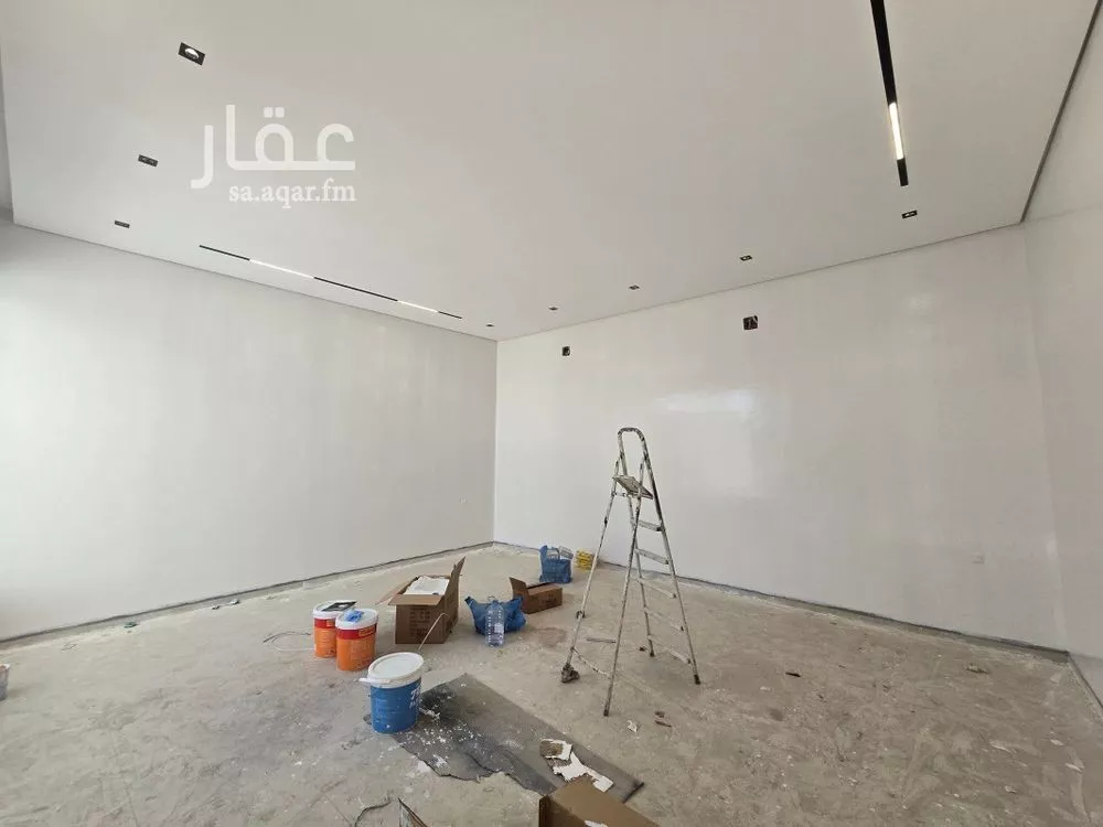 فيلا 7 غرف في الرمال 9