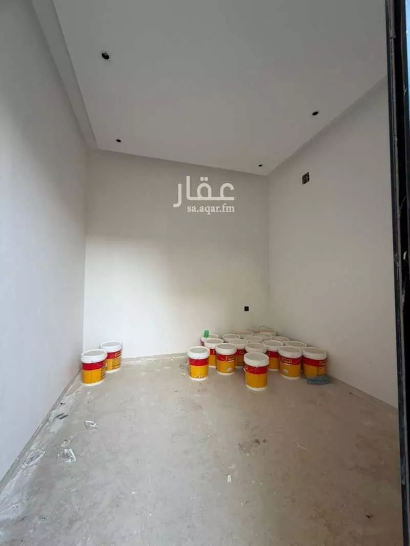 5 bedroom villa in Al Rimal 6