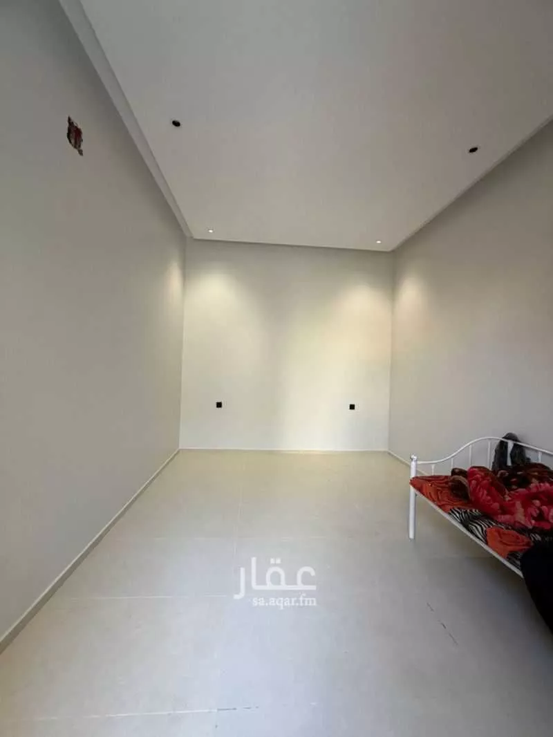 5 bedroom villa in Al Rimal 9