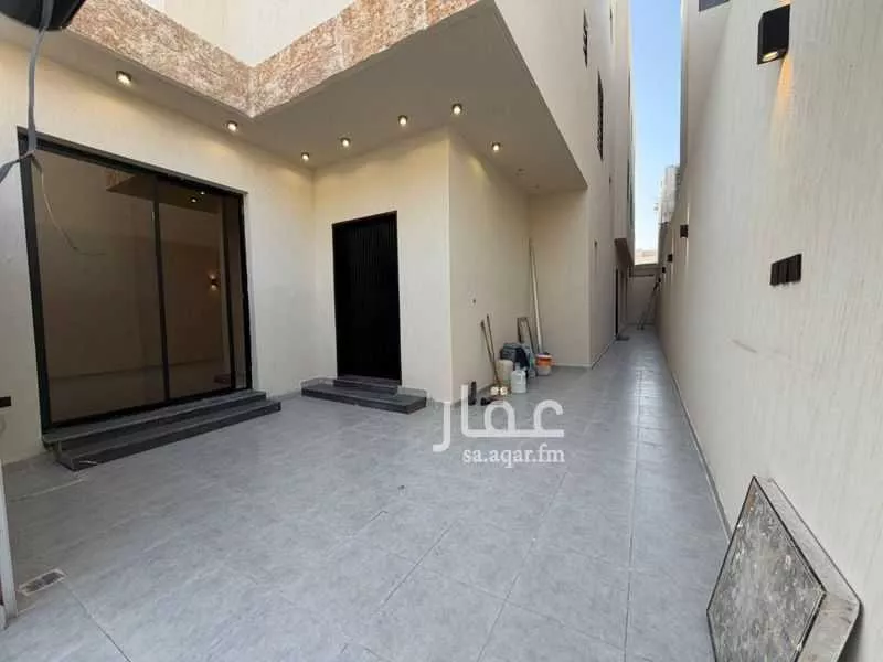 فيلا 5 غرف في الرمال 3