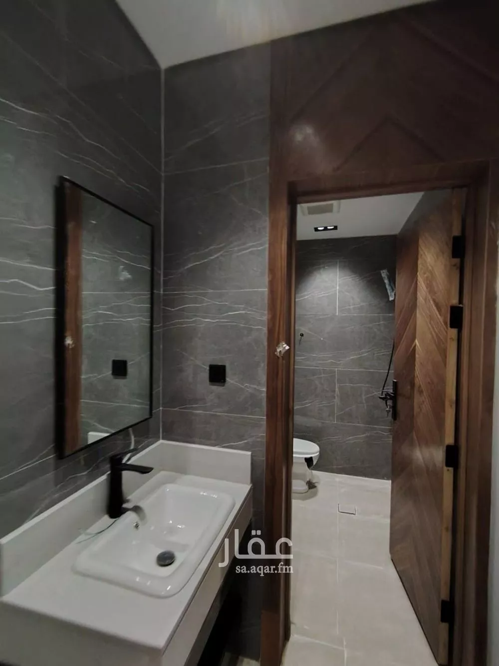 دوبلكس 5 غرف في عكاظ 18