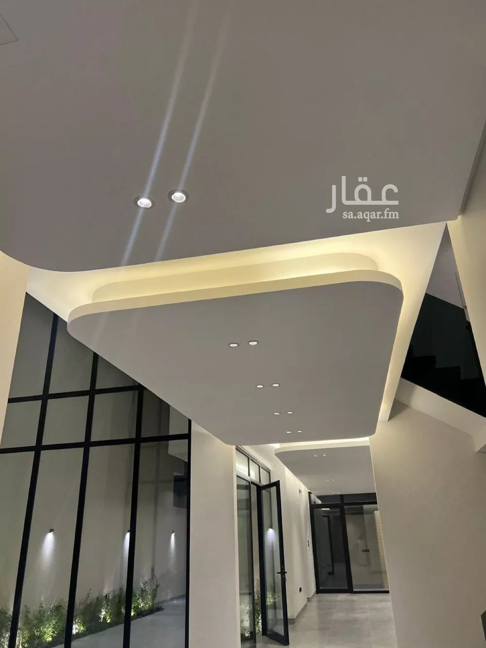5 bedroom villa in Al Narjis 9