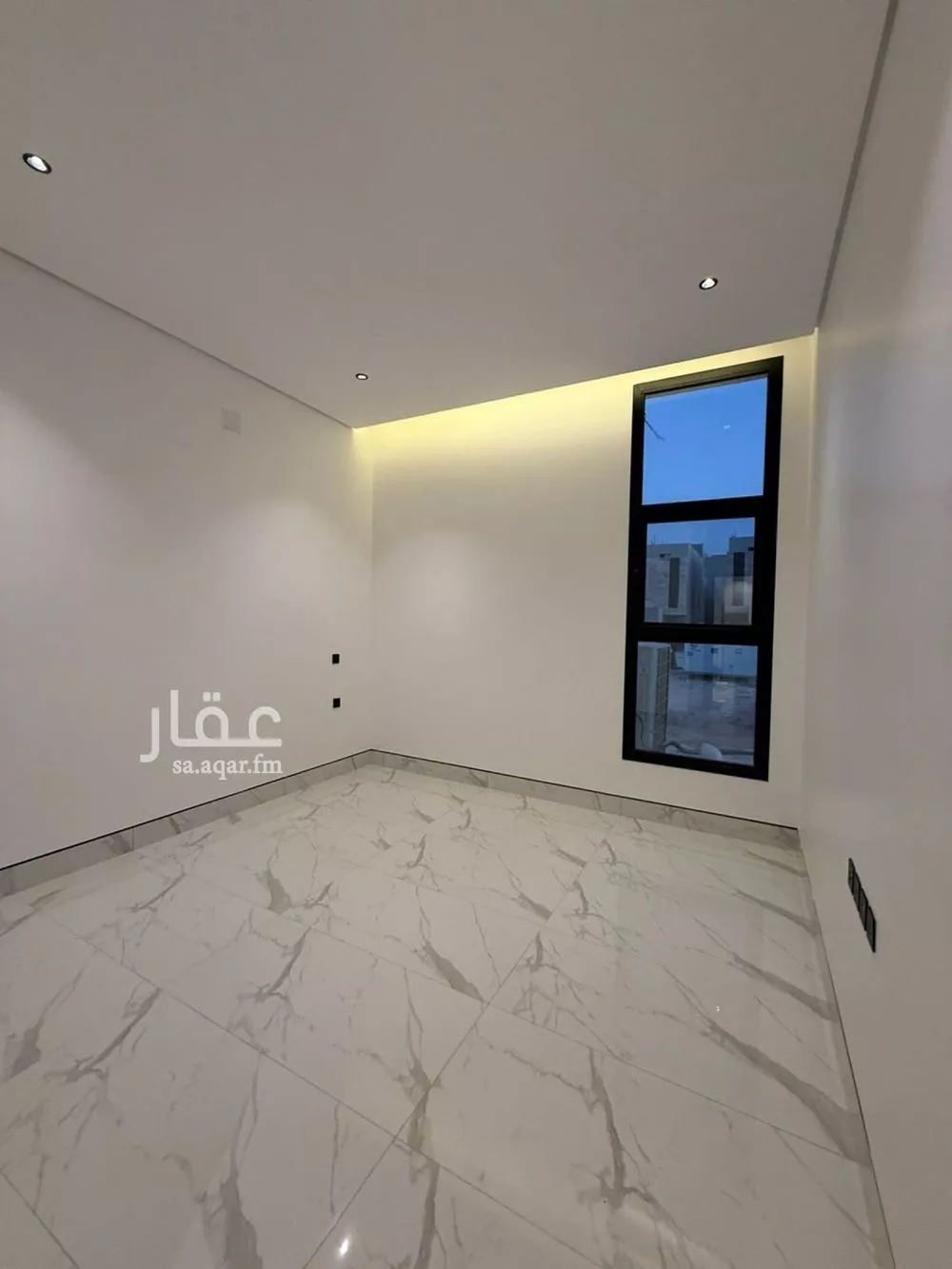فيلا 5 غرف في النرجس 10
