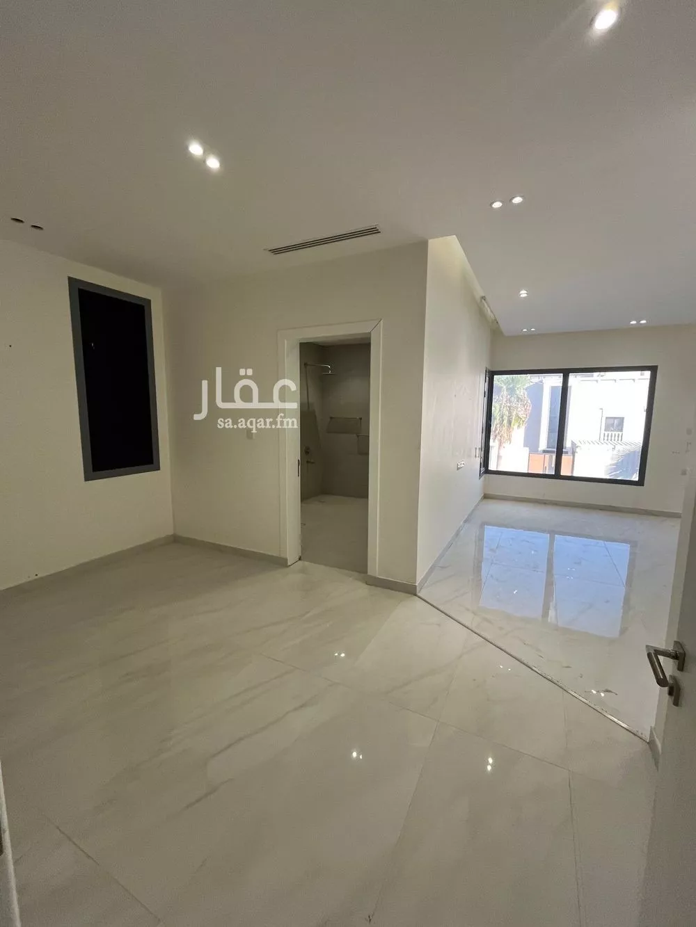 فيلا 6 غرف في الياسمين 25