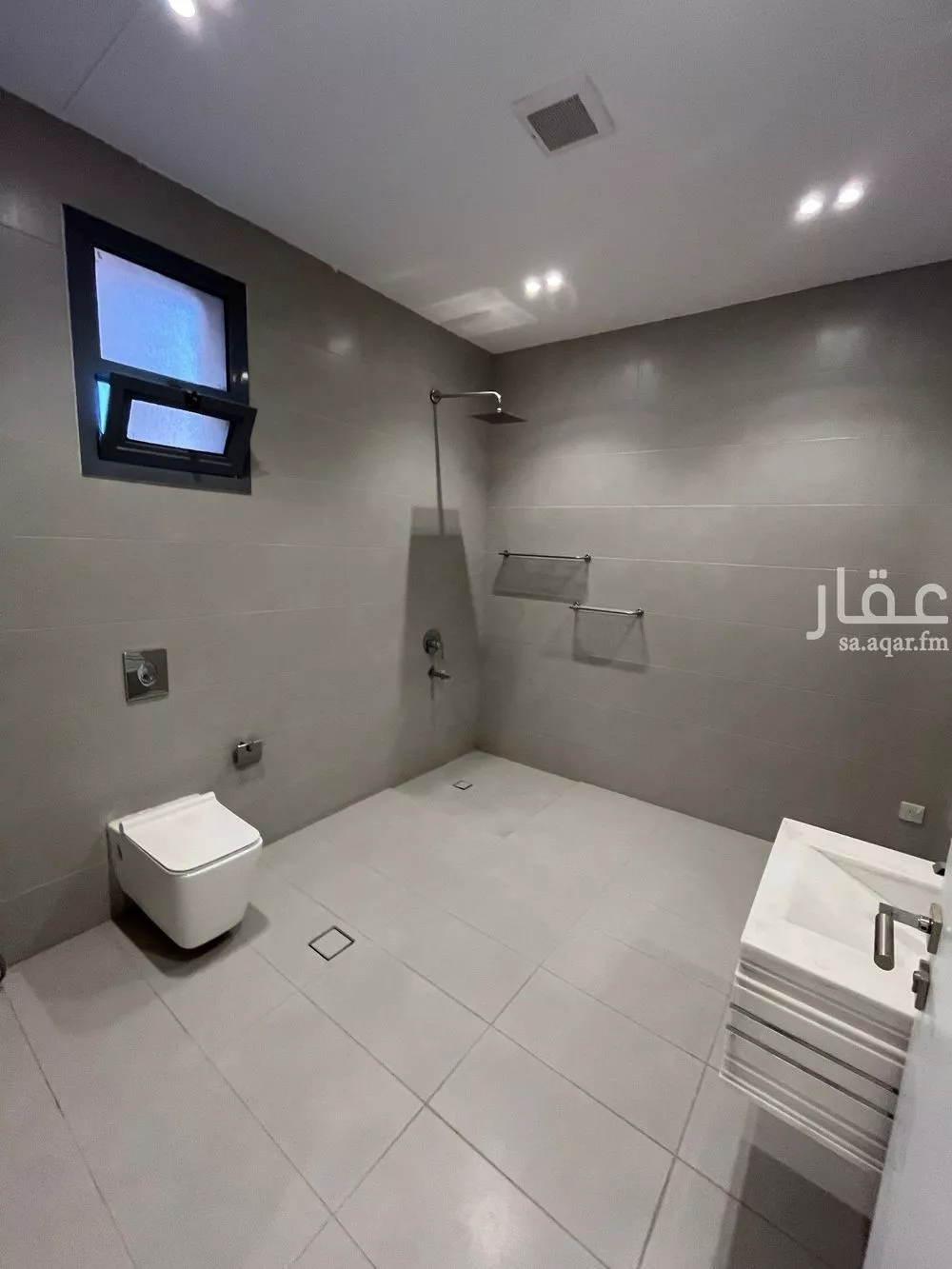 فيلا 6 غرف في الياسمين 27