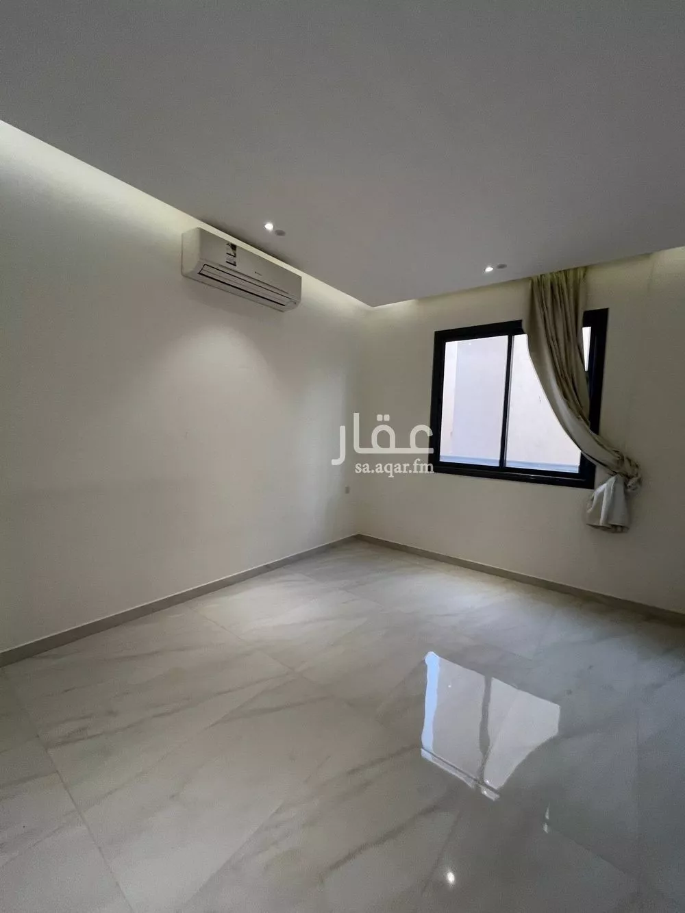 فيلا 6 غرف في الياسمين 29