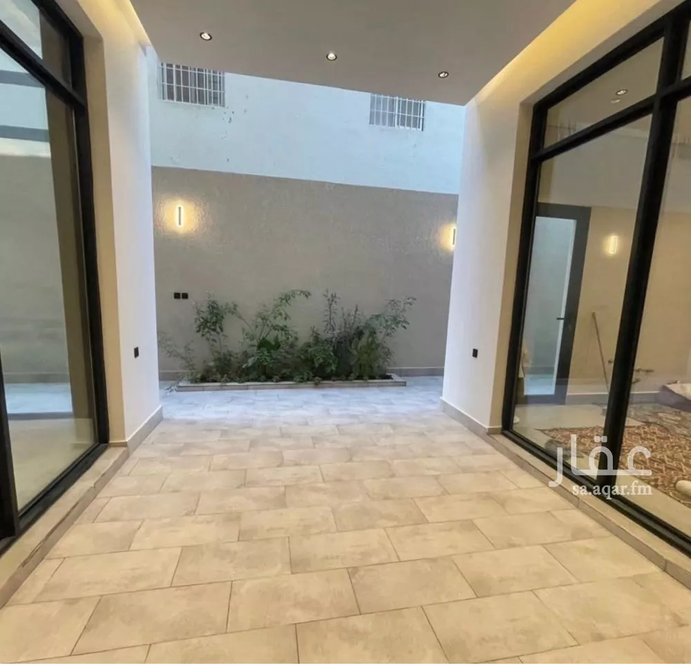 4 bedroom villa in Al Narjis 19