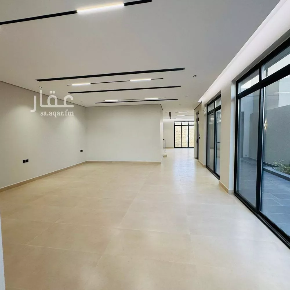 4 bedroom villa in Al Narjis 8