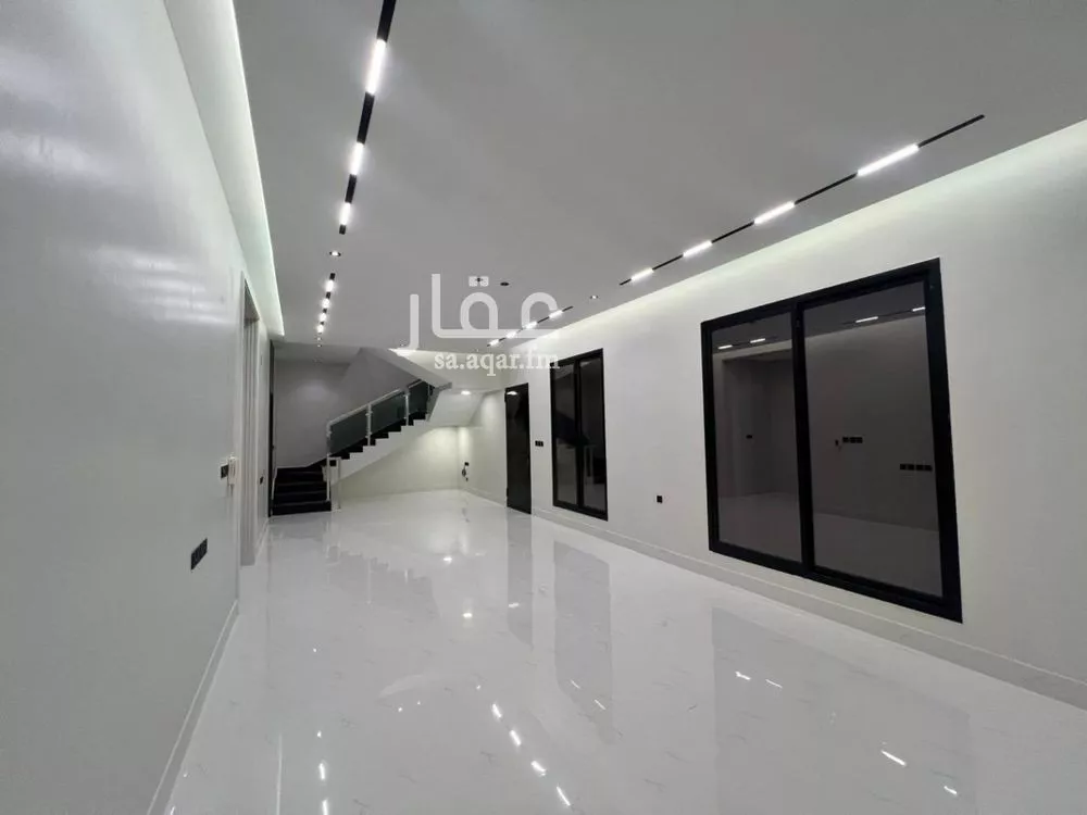 5 bedroom villa in Al Rimal 19