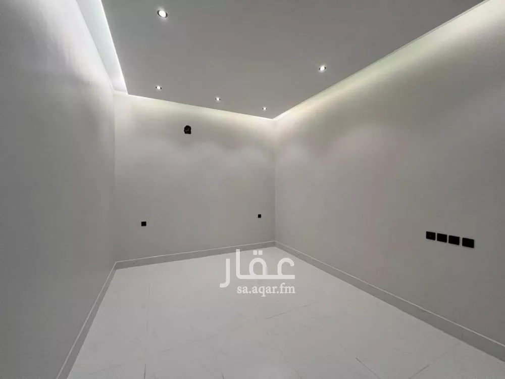 5 bedroom villa in Al Rimal 5