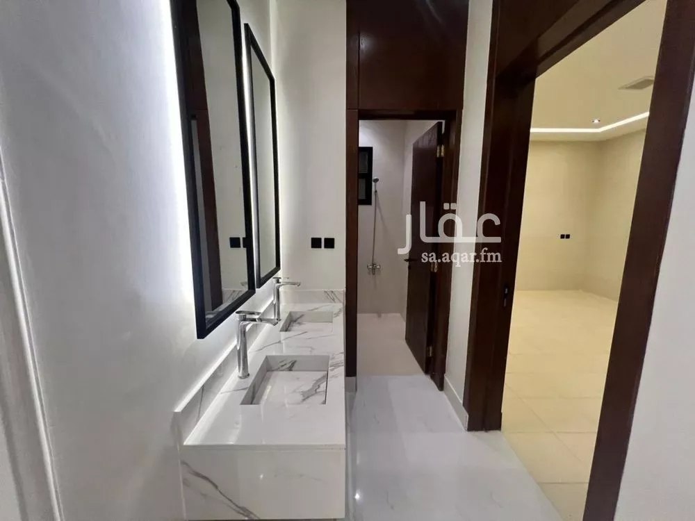 5 bedroom villa in Al Rimal 8