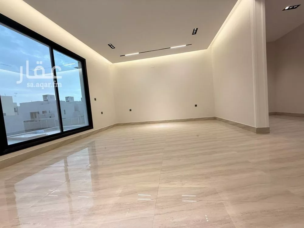 5 bedroom villa in Al Rimal 6