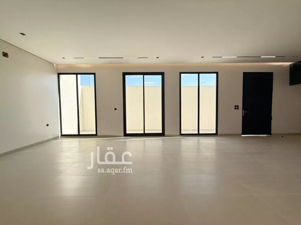 7 bedroom villa in Al Rimal 18
