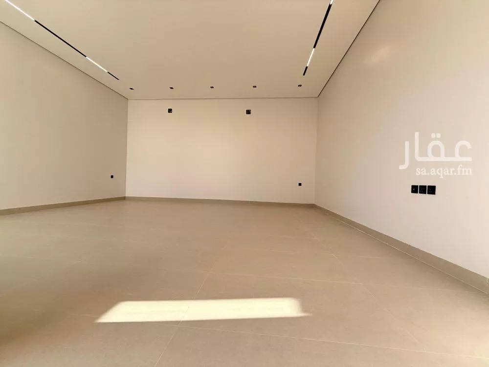 7 bedroom villa in Al Rimal 22