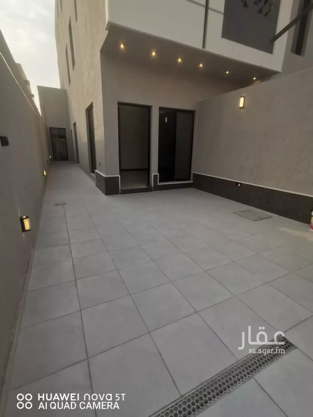 4 bedroom villa in Al Janadriyah 11