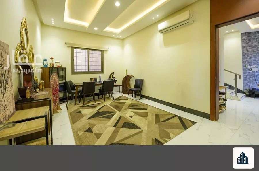 11 bedroom villa in Al Aridh 4