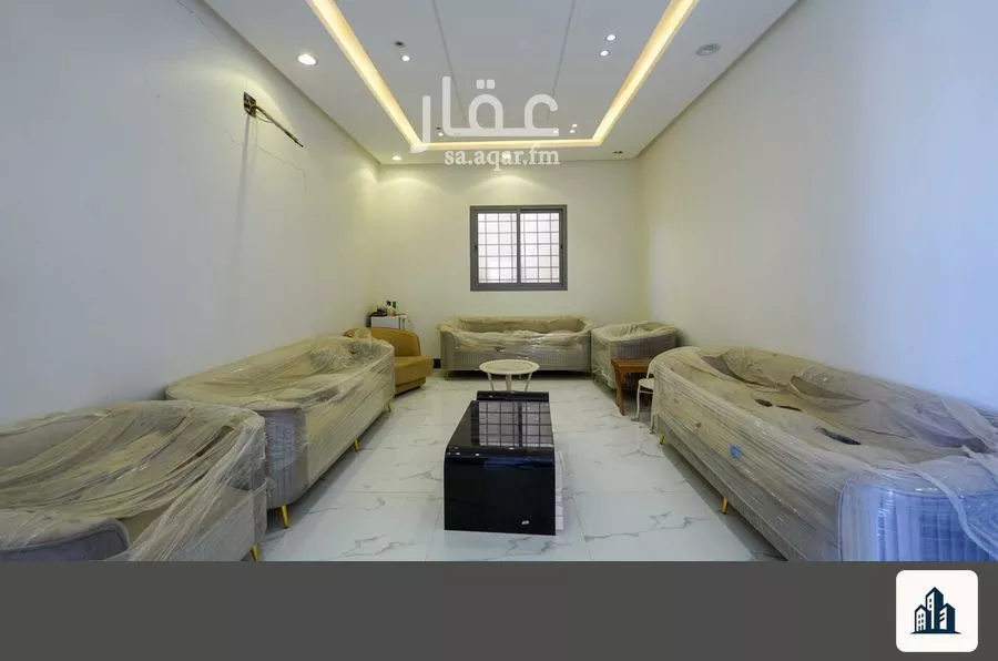 11 bedroom villa in Al Aridh 5