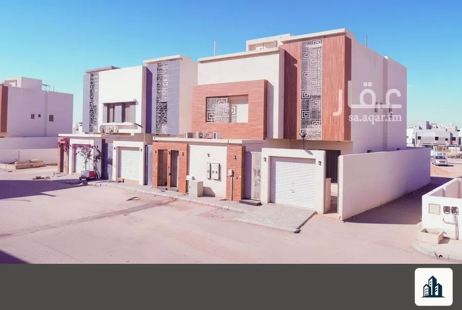 11 bedroom villa in Al Aridh 8
