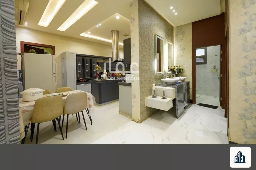 11 bedroom villa in Al Aridh 10