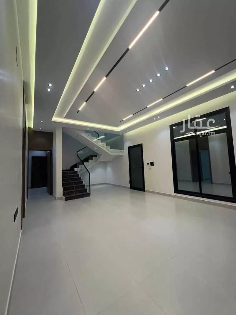 8 bedroom villa in Al Rimal 11