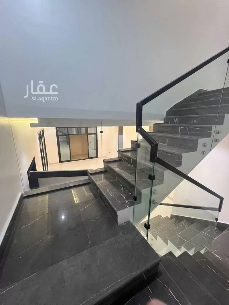 8 bedroom villa in Al Rimal 14