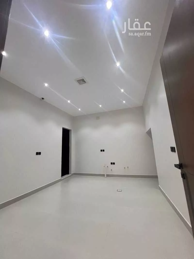 8 bedroom villa in Al Rimal 27