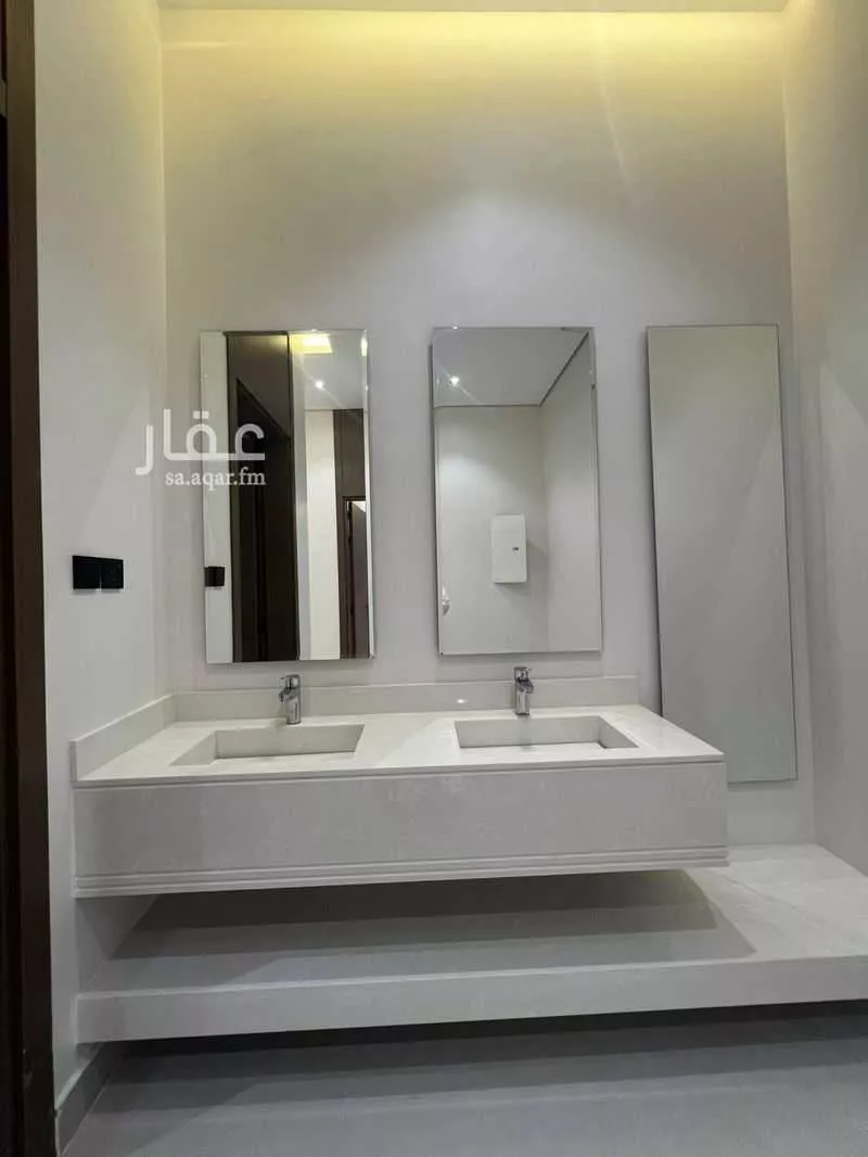 8 bedroom villa in Al Rimal 28