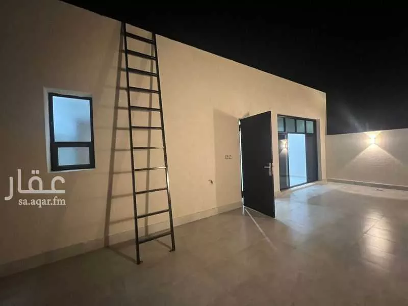 8 bedroom villa in Al Rimal 9