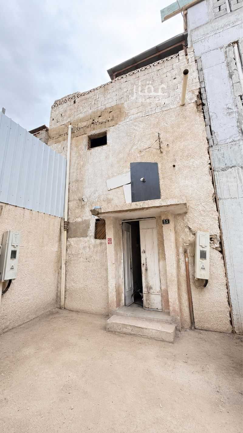 7 bedroom building in Utaiqah, Riyadh 2