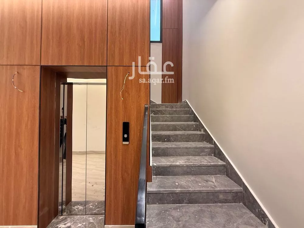 5 bedroom villa in Al Rimal 5