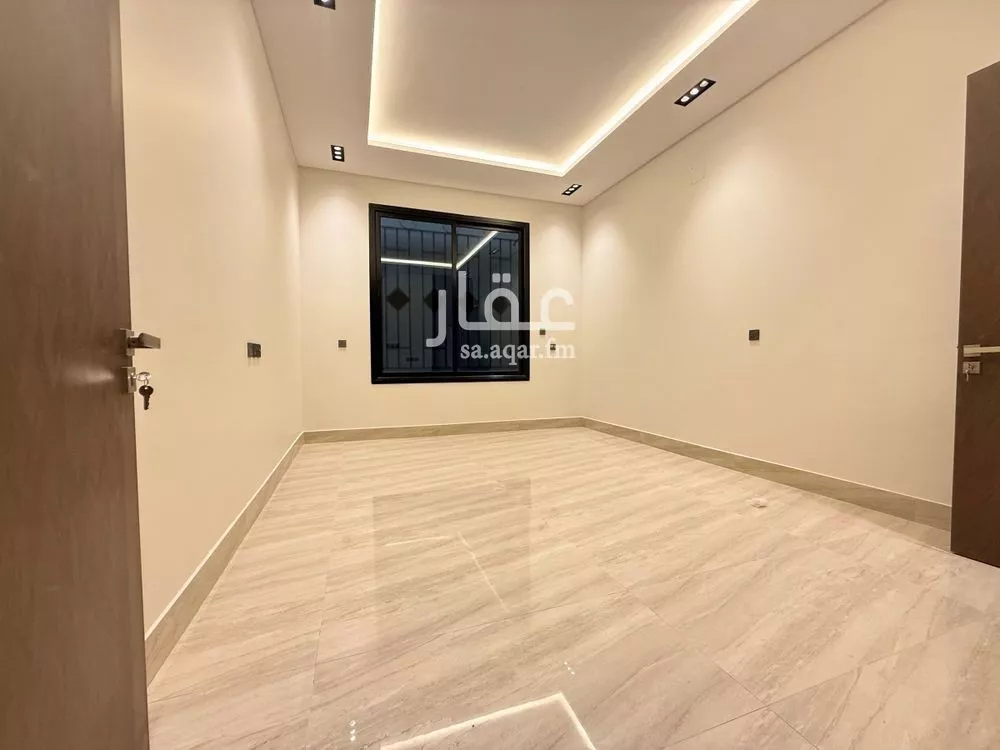 5 bedroom villa in Al Rimal 6