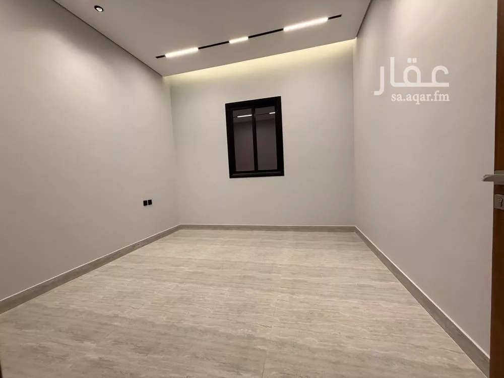 5 bedroom villa in Al Rimal 9