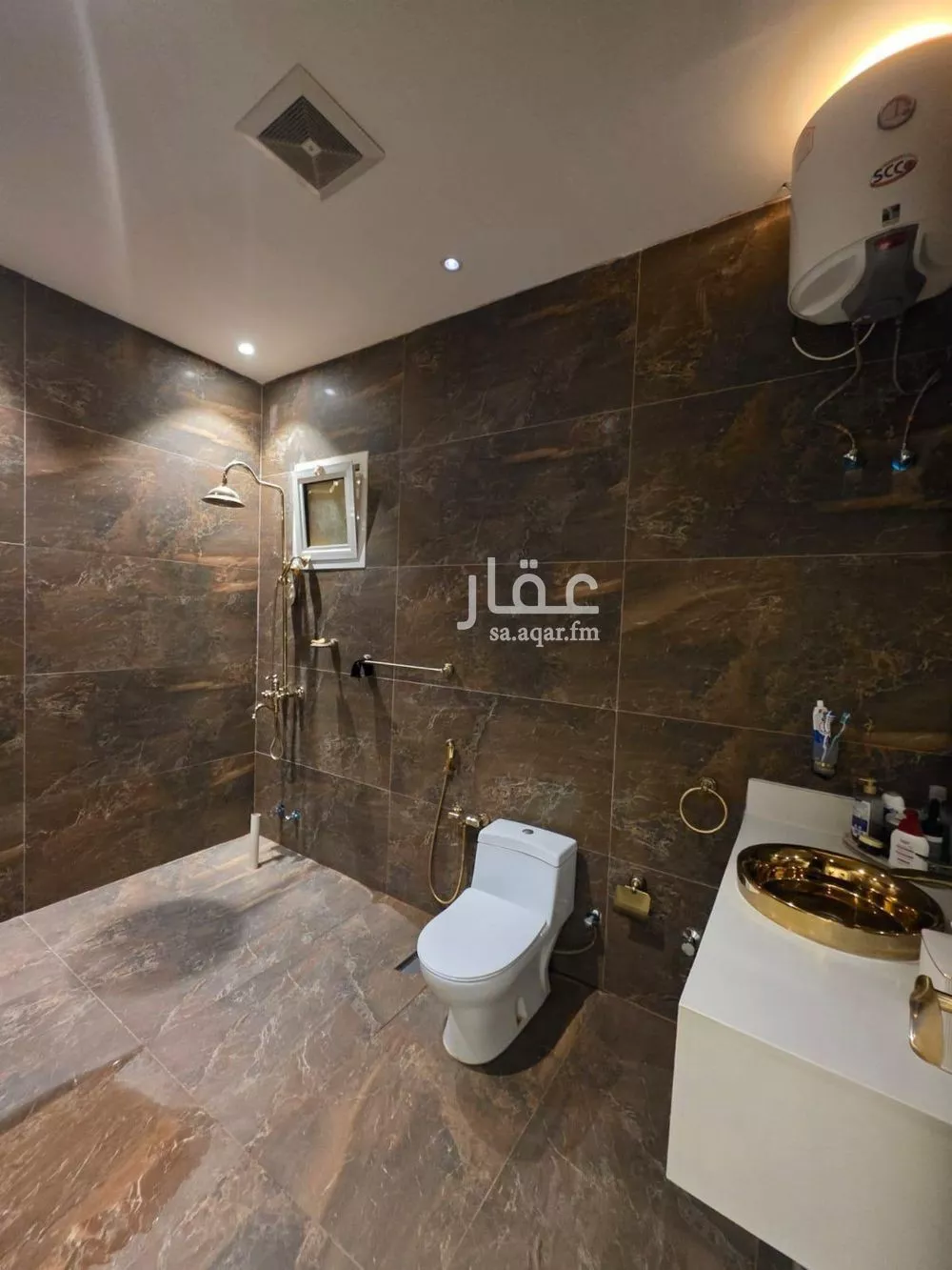 5 bedroom villa in Al Munsiyah 16