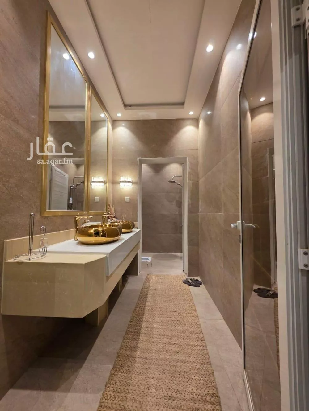 5 bedroom villa in Al Munsiyah 9