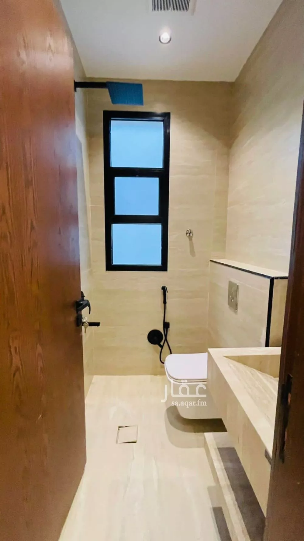 5 bedroom villa in Al Uraija Al Gharbiyah 11