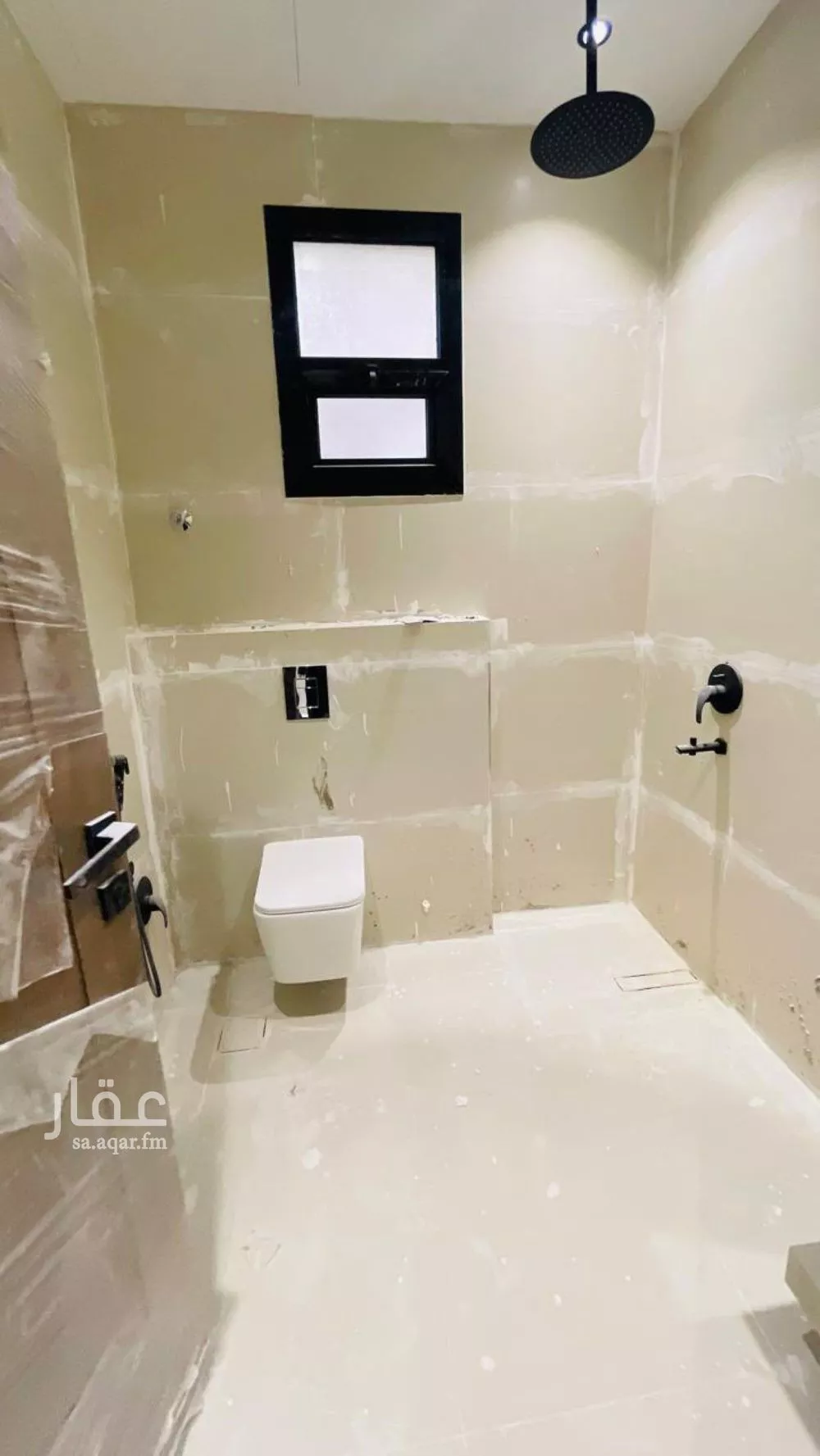 فيلا 5 غرف في الحزم 15
