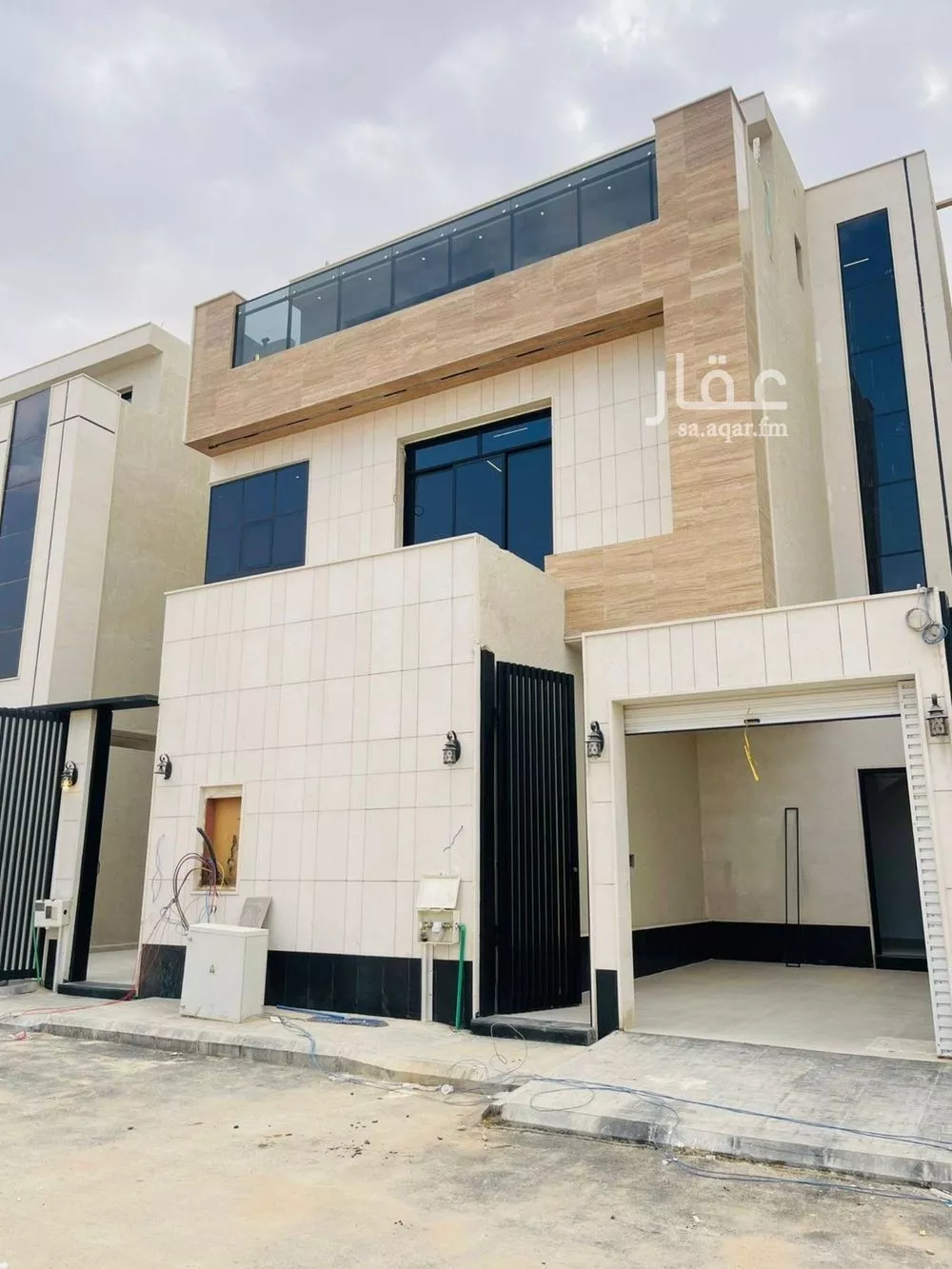 4 bedroom villa in Al Maizilah 2
