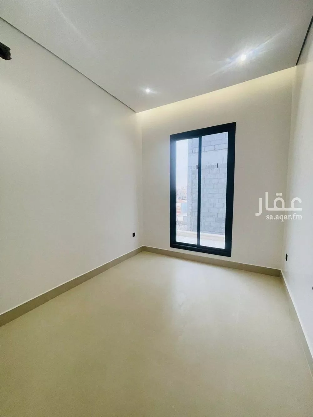4 bedroom villa in Al Maizilah 16
