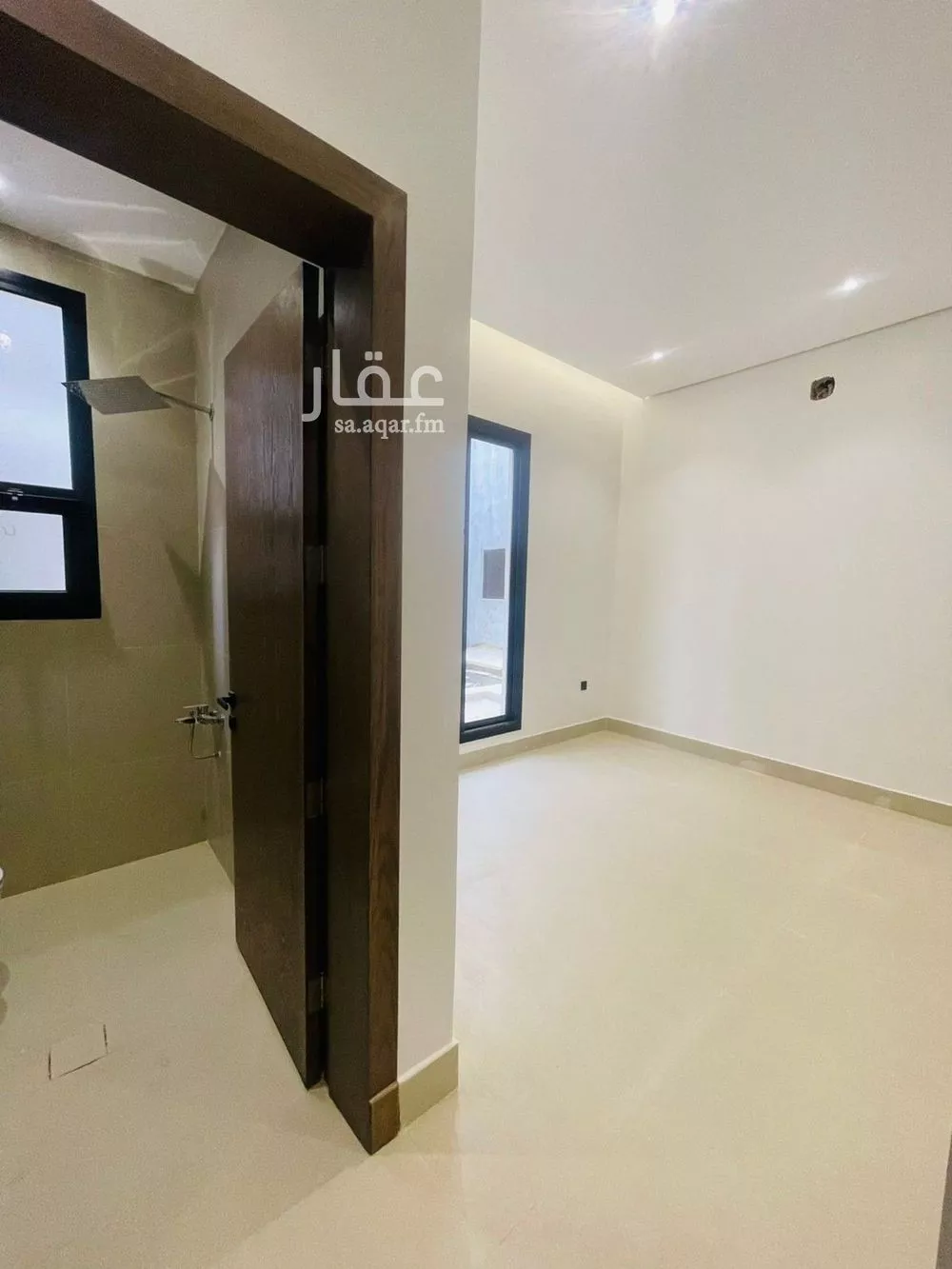 4 bedroom villa in Al Maizilah 8