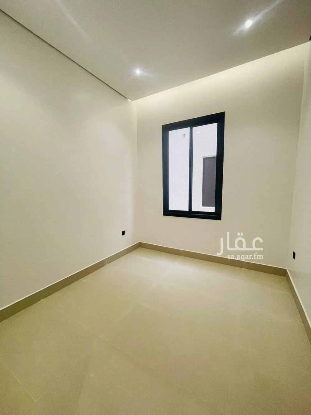 4 bedroom villa in Al Maizilah 10