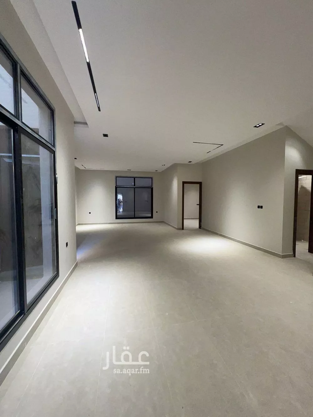 5 bedroom villa in Al Rimal 9
