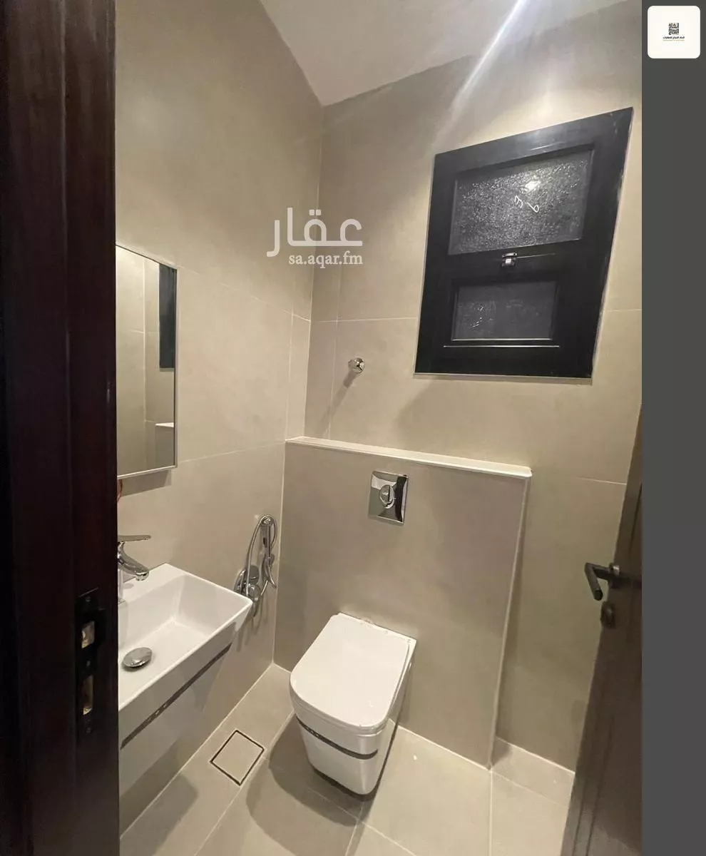 فيلا 4 غرف في الصفا 8