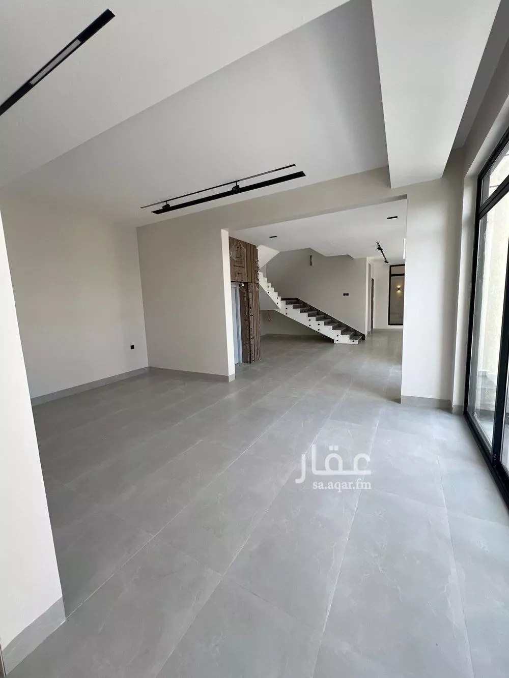 6 bedroom villa in Al Mahdiyyah 3